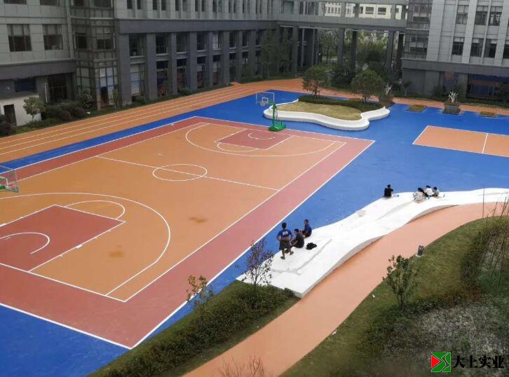 紅色+橙色+藍(lán)色丙烯酸籃球場(chǎng)