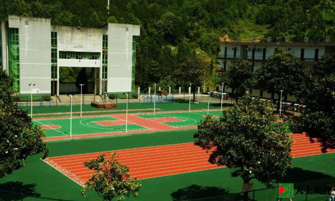 塑膠操場、硅PU燈光籃球場