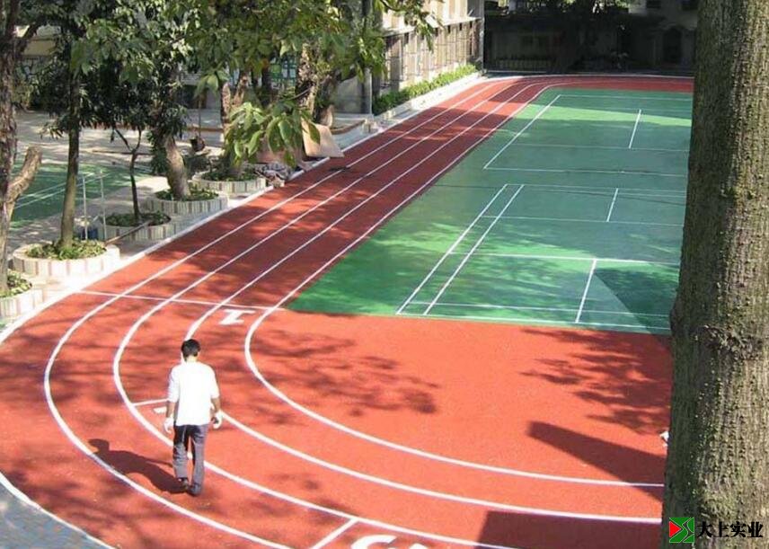 塑膠運(yùn)動(dòng)場(chǎng)