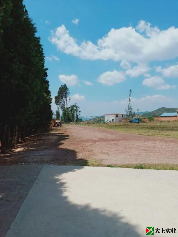 塑膠運動場建設(shè)前照片