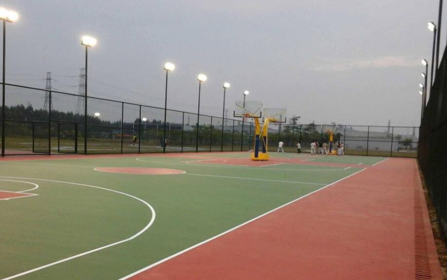 戶外籃球場用什么材質比較好？