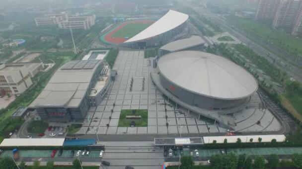 體育中心室外體育場地、車位、綠化等改造