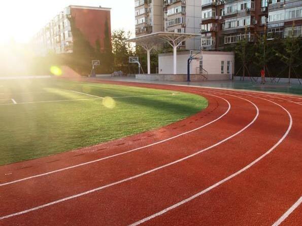 200米的塑膠跑道大概多少錢(qián)?