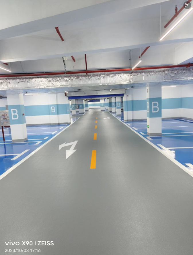 長(zhǎng)沙市平吉上府地坪漆及交通設(shè)施工程